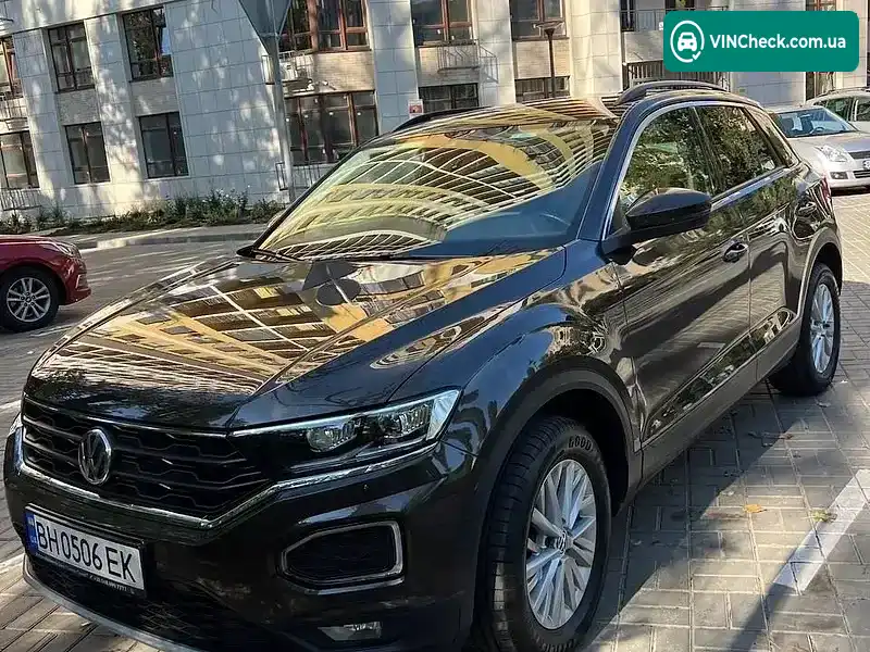 Volkswagen T-Roc 2019, фото з оголошення 2 з 11, VIN WVGZZZA1ZLV044960
