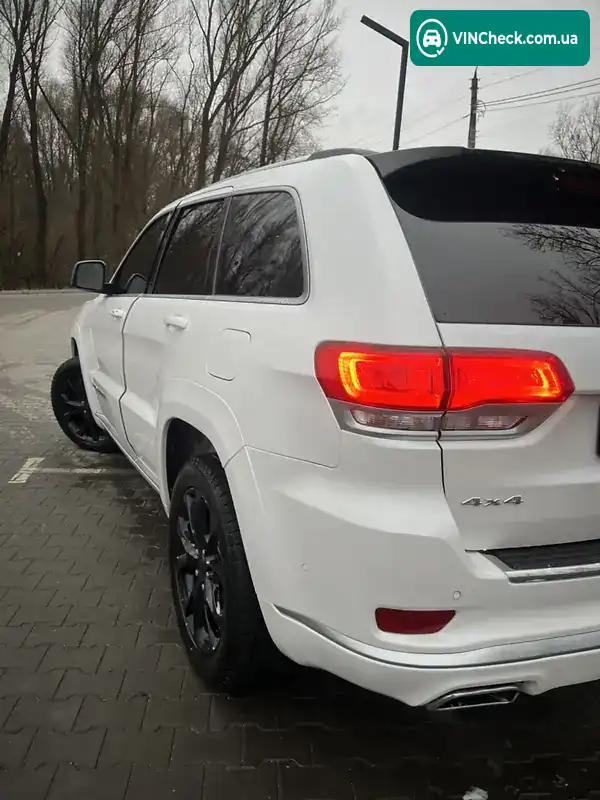 Jeep Grand Cherokee 2020, фото з оголошення 2 з 19, VIN 1C4RJFJT3LC248312