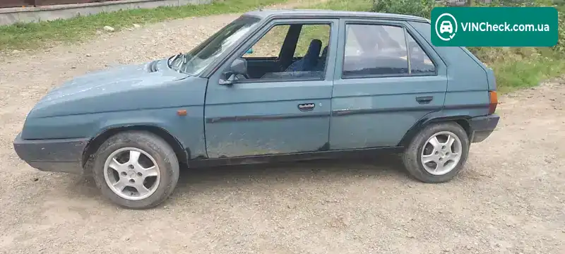 Skoda Favorit 1989, фото з оголошення 2 з 6, VIN TMBACA200L0208952