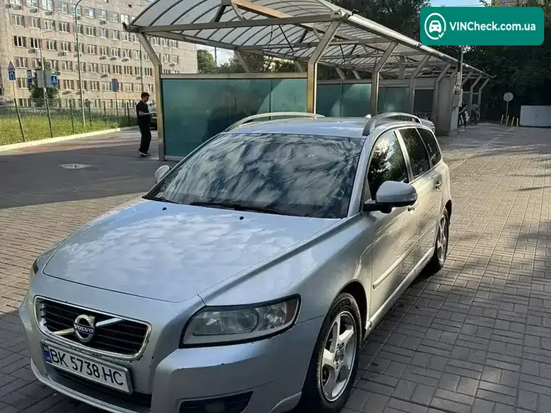 Volvo V50 2010, фото з оголошення 1 з 20, VIN YV1MW76F2B2590681