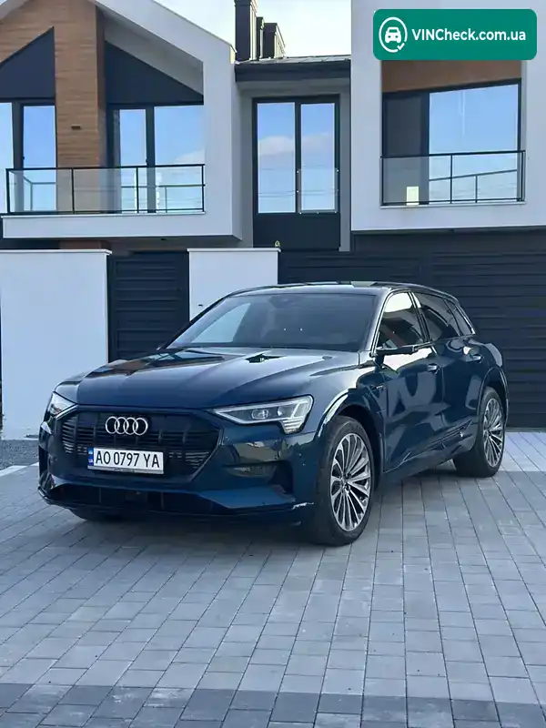 Audi e-tron 2019, фото з оголошення 1 з 20, VIN WAUZZZGE8KB017362