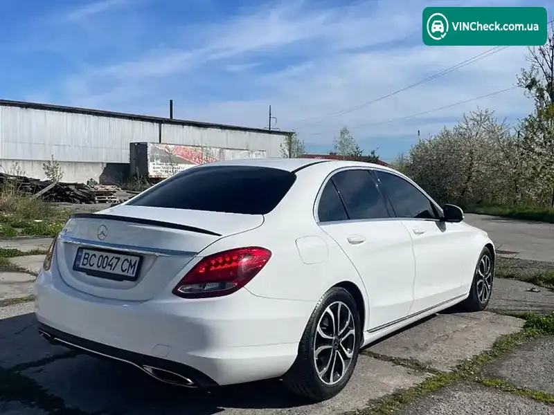 Mercedes-Benz C-Class 2017, фото з оголошення 1 з 9, VIN 55SWF4JB6HU233375