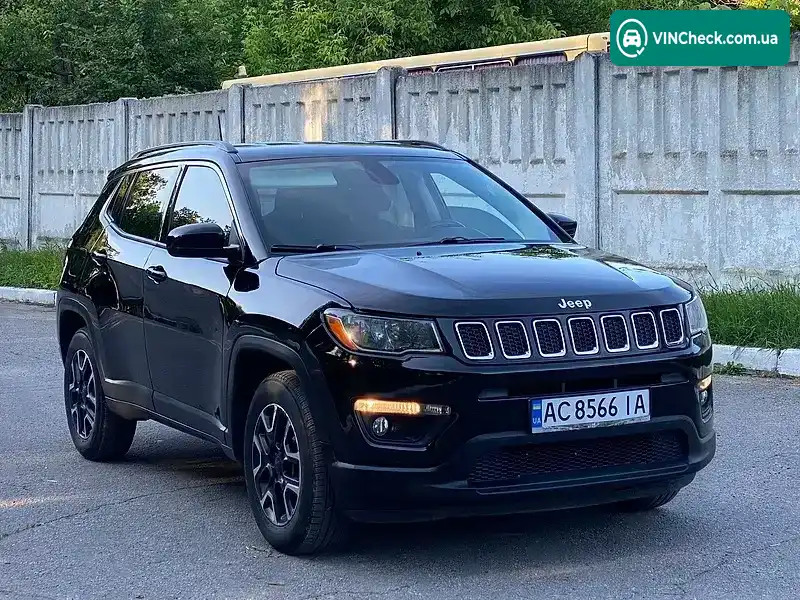 Jeep Compass 2017, фото з оголошення 2 з 20, VIN 3C4NJDBB3JT185626
