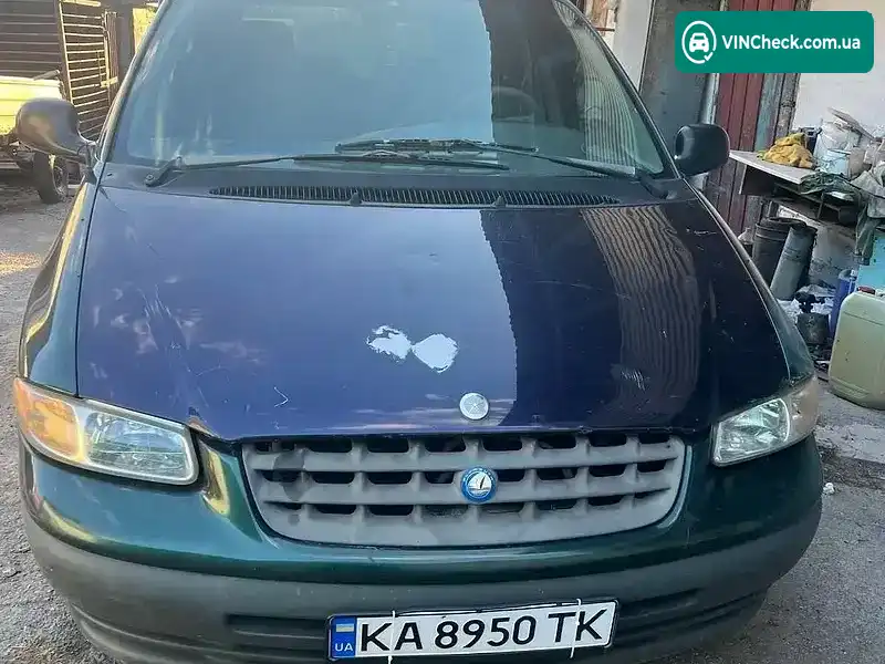 Plymouth Voyager 1995, фото з оголошення 2 з 10, VIN 1P4GP54L7TB187401