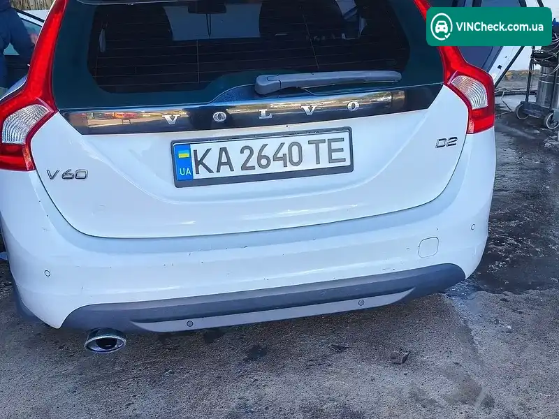 Volvo V60 2012, фото з оголошення 1 з 17, VIN YV1FW84ABD1094665