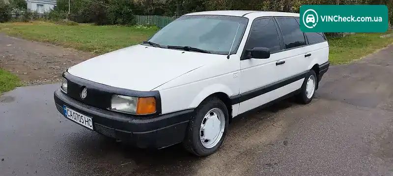 Volkswagen Passat 1990, фото з оголошення 2 з 14, VIN WVWZZZ31ZMB042705