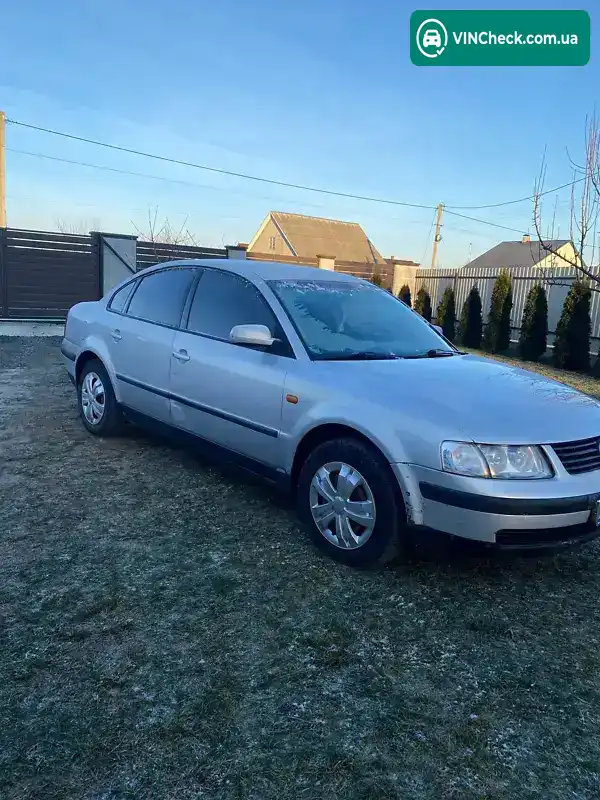 Volkswagen Passat 1996, фото з оголошення 2 з 9, VIN WVWZZZ3BZVE020114