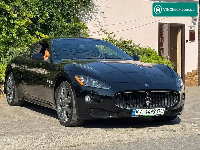 Maserati GranTurismo 2011, фото з оголошення 1 з 20, VIN ZAMLH45B000063100