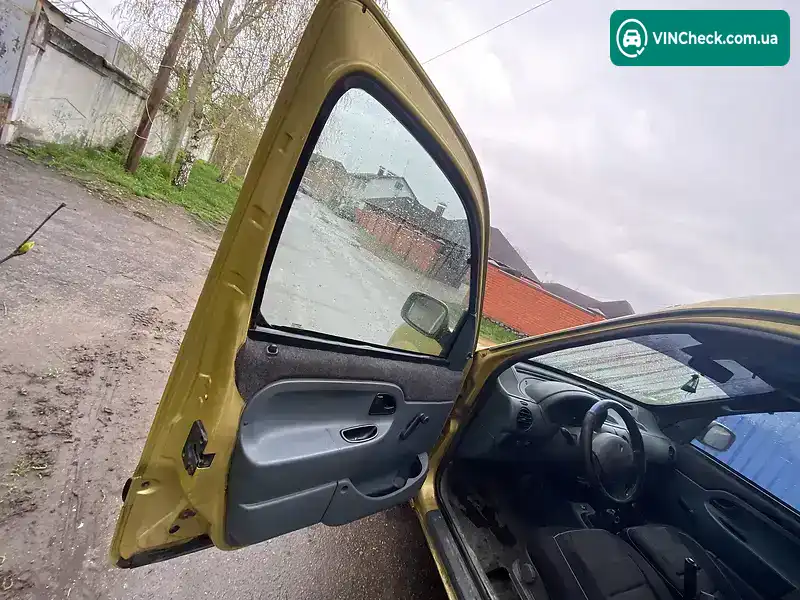 Renault Kangoo 2000, фото з оголошення 2 з 20, VIN VF1FC0DAF22838811