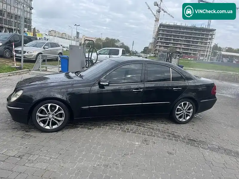 Mercedes-Benz E-Class 2002, фото з оголошення 2 з 20, VIN WDB2110261A199700