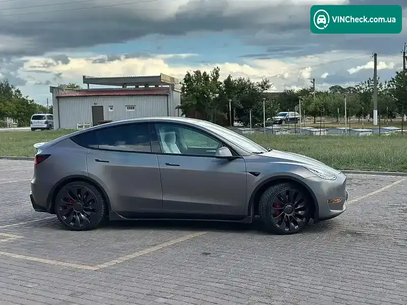 Tesla Model Y 2023, фото з оголошення 2 з 20, VIN 7SAYGDEF4PF795264