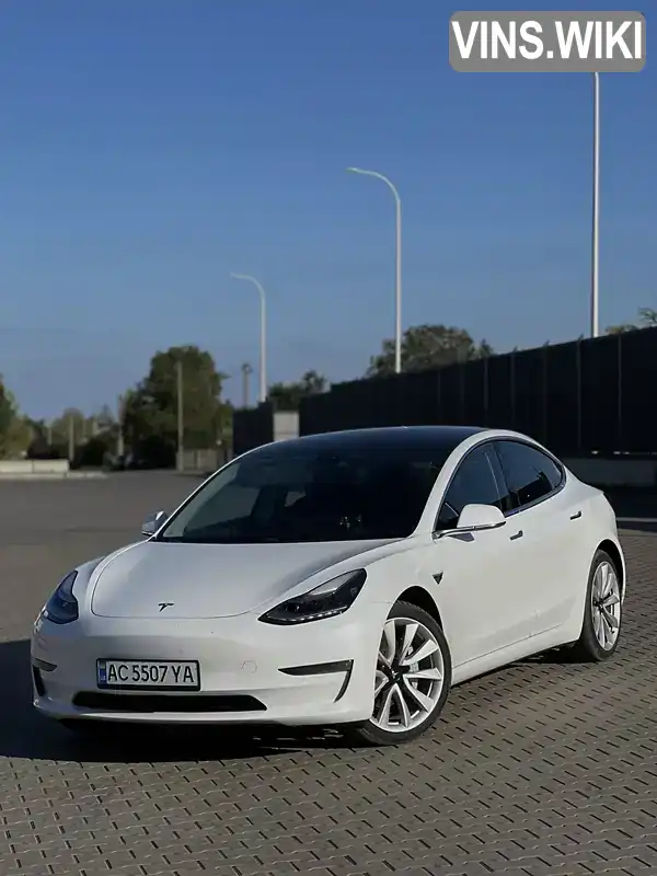 Tesla Model 3 2019, фото з оголошення 2 з 21, VIN 5YJ3E7EB8KF335531