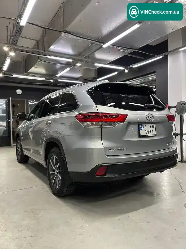 Toyota Highlander 2018, фото з оголошення 1 з 15, VIN 5TDJZRFH0JS827653