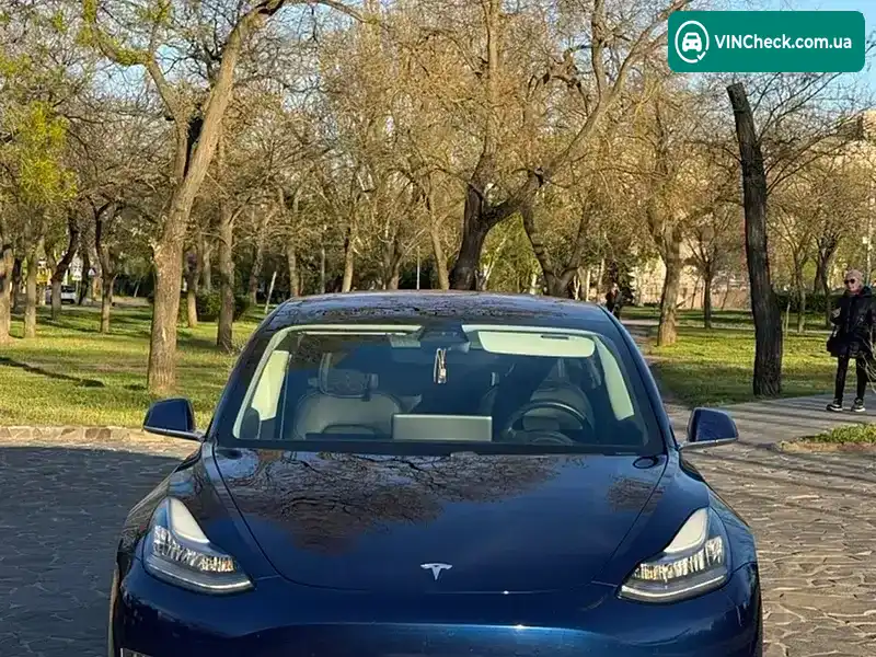 Tesla Model 3 2018, фото з оголошення 1 з 9, VIN 5YJ3E1EA8JF076512