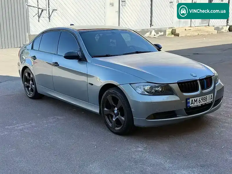 BMW 3 Series 2005, фото з оголошення 2 з 20, VIN WBAVC31000PS37623
