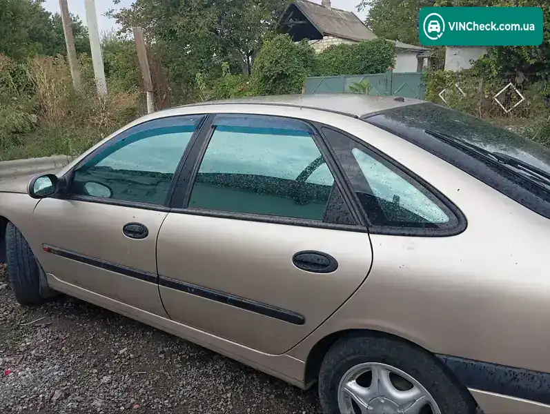 Renault Laguna 1998, фото з оголошення 1 з 9, VIN VF1B56L0F18300273