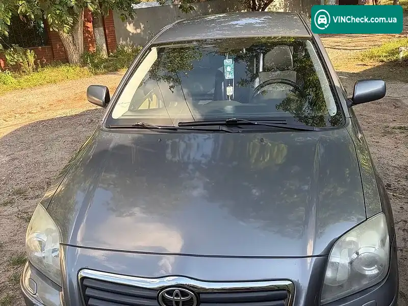 Toyota Avensis 2003, фото з оголошення 2 з 9, VIN SB1BR56LX0E028098