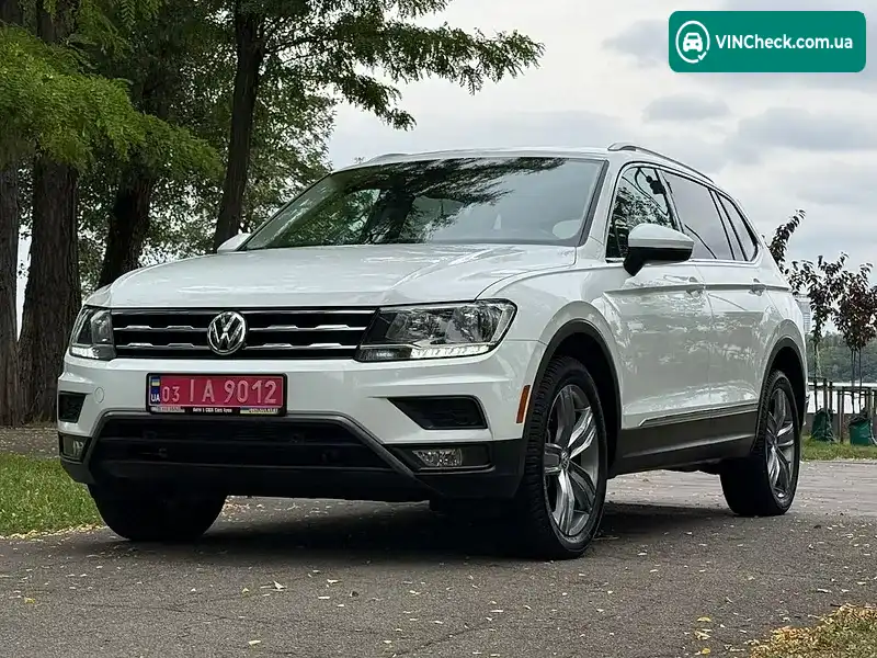 Volkswagen Tiguan 2020, фото з оголошення 2 з 20, VIN 3VV3B7AX6LM106015