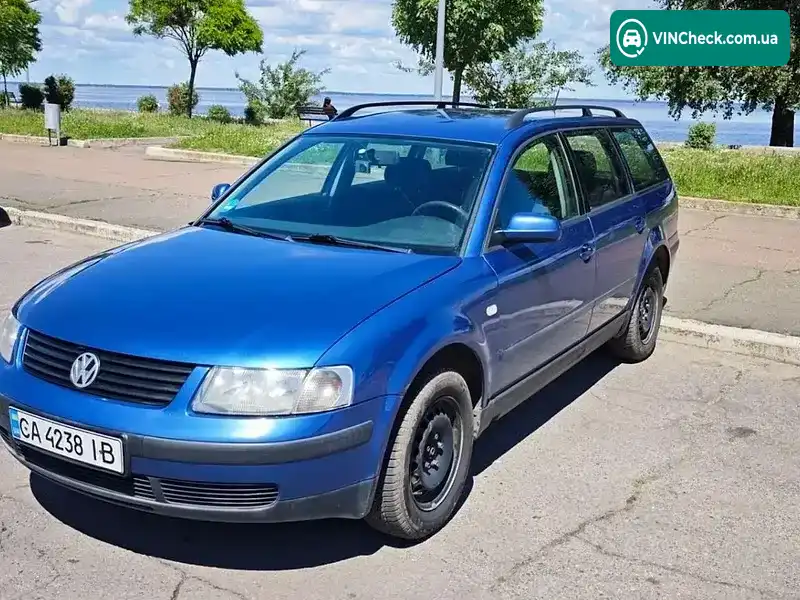 Volkswagen Passat 1998, фото з оголошення 1 з 13, VIN WVWZZZ3BZXE160498