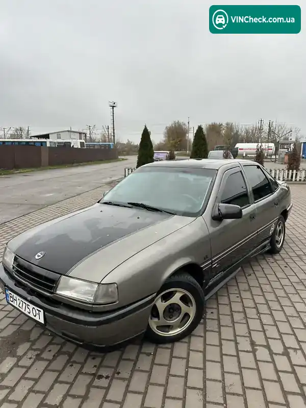 Opel Vectra 1992, фото з оголошення 1 з 11, VIN W0L000087N5119844