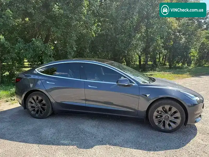 Tesla Model 3 2019, фото з оголошення 2 з 20, VIN 5YJ3E1EB2KF510126
