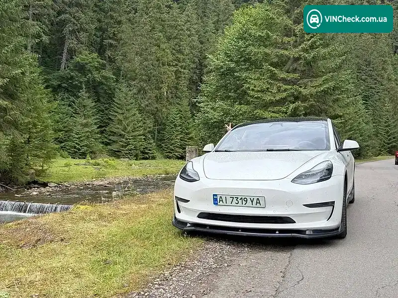 Tesla Model 3 2021, фото з оголошення 2 з 18, VIN 5YJ3E1EB0NF138970