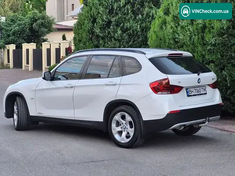 BMW X1 2012, фото з оголошення 2 з 20, VIN WBAVP11050VU15305