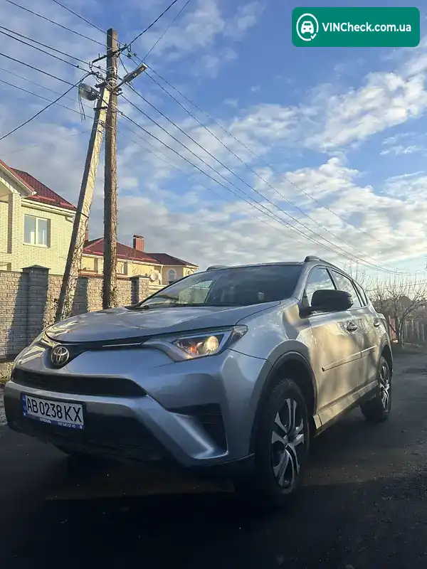 Toyota RAV4 2017, фото з оголошення 2 з 20, VIN 2T3ZFREV7HW343622
