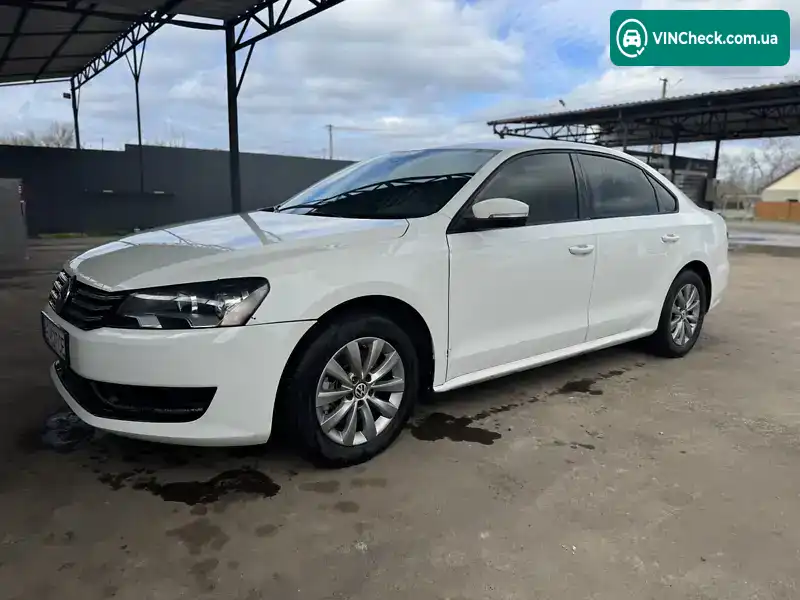 Volkswagen Passat 2013, фото з оголошення 2 з 17, VIN 1VWAP7A34DC095889