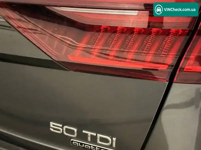Audi Q8 2018, фото з оголошення 2 з 10, VIN WAUZZZF1XKD006091