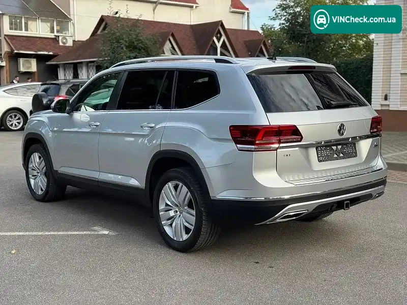 Volkswagen Atlas 2019, фото з оголошення 2 з 20, VIN 1V2MR2CA8KC587099