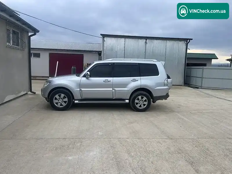 Mitsubishi Pajero 2007, фото з оголошення 2 з 17, VIN JMYLYV98W8J706442