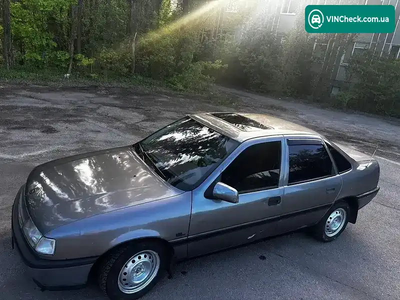 Opel Vectra 1992, фото з оголошення 1 з 16, VIN W0L000087NC001096