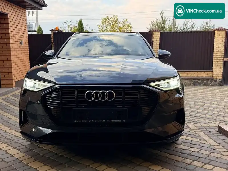 Audi e-tron 2022, фото з оголошення 1 з 20, VIN WA1AAAGE4NB038247