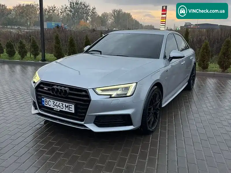 Audi A4 2018, фото з оголошення 2 з 11, VIN WAUENAF41JA064757