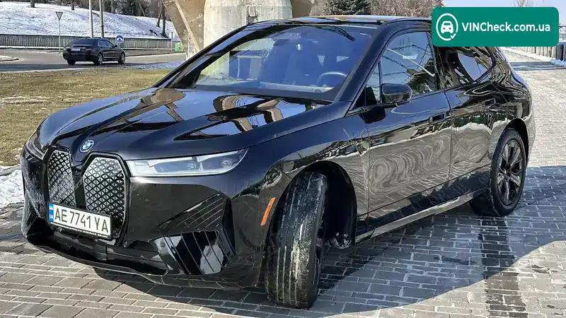 BMW iX 2024, фото з оголошення 2 з 21, VIN WB523CF05SCS77779
