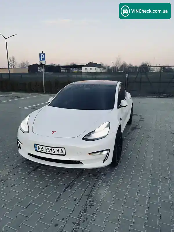 Tesla Model 3 2018, фото з оголошення 1 з 21, VIN 5YJ3E1EA4JF012399