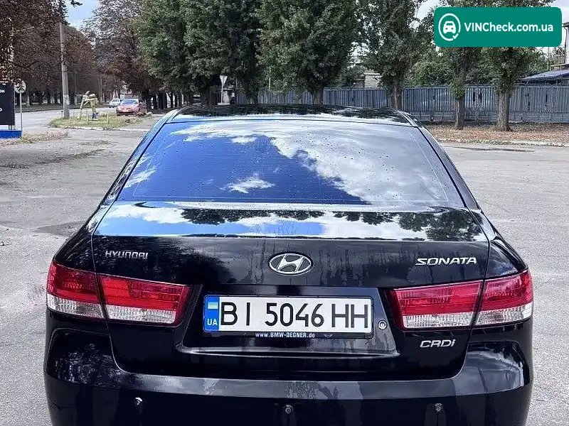 Hyundai Sonata 2006, фото з оголошення 2 з 11, VIN KMHEU41VP7A275076