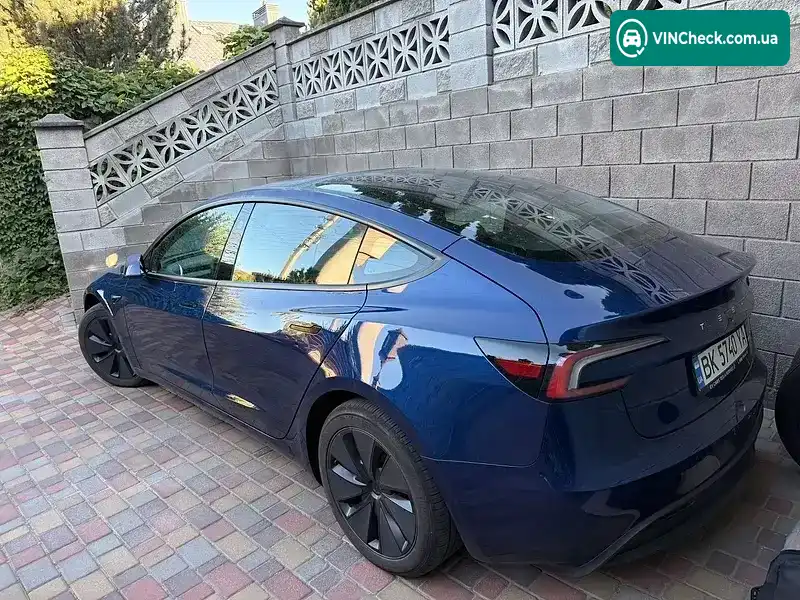 Tesla Model 3 2025, фото з оголошення 2 з 3, VIN 5YJ3E1EB5SF939258