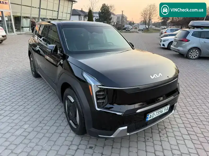 Kia EV9 2023, фото з оголошення 1 з 21, VIN KNDAB5S19R6020257