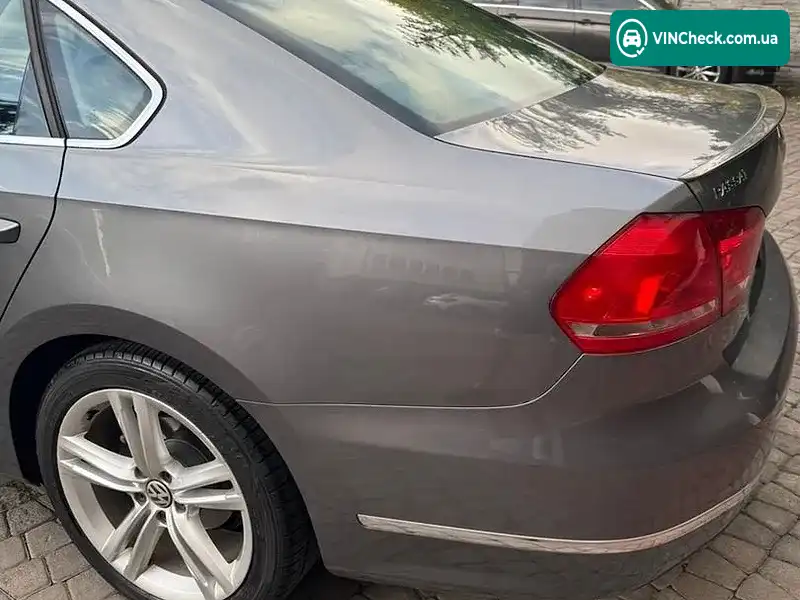 Volkswagen Passat 2013, фото з оголошення 2 з 20, VIN 1VWCT7A32EC027855