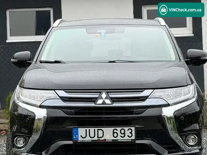 Mitsubishi Outlander 2018, фото з оголошення 1 з 20, VIN JMBXDGG2WJZ009180