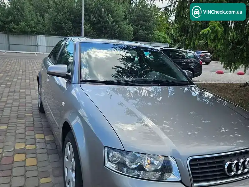 Audi A4 2004, фото з оголошення 2 з 11, VIN WAUZZZ8E55A119386
