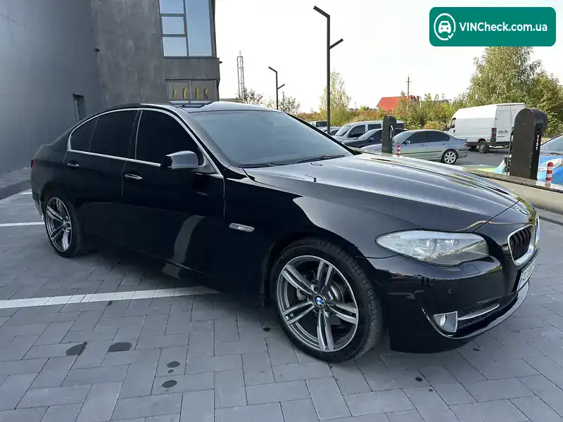 BMW 5 Series 2012, фото з оголошення 2 з 16, VIN WBAFW11020DY40557