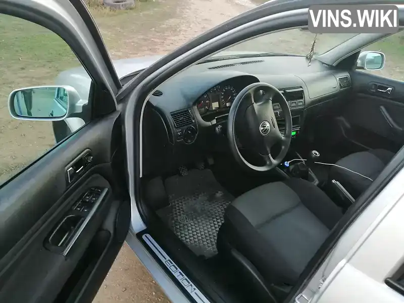 Volkswagen Golf 2001, фото з оголошення 1 з 12, VIN WVWZZZ1JZ2W131822
