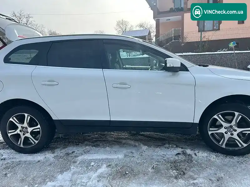 Volvo XC60 2011, фото з оголошення 2 з 14, VIN YV1DZ87A4C2264328