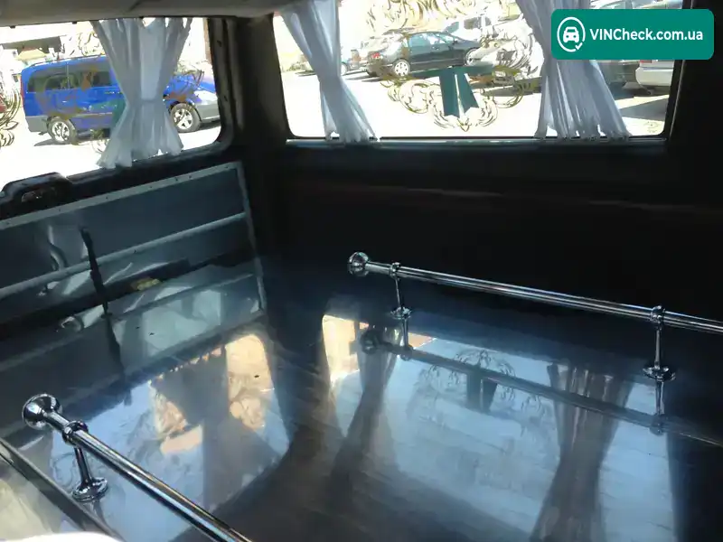 Chevrolet Suburban 1997, фото з оголошення 2 з 6, VIN 3GCFK16R8VG135410