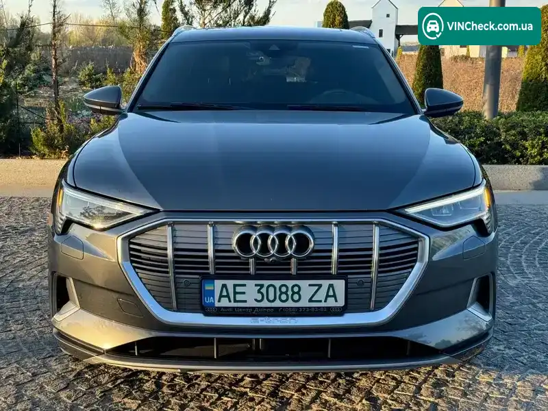 Audi e-tron 2019, фото з оголошення 2 з 21, VIN WA1VAAGE8KB006768