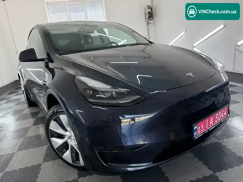 Tesla Model Y 2024, фото з оголошення 2 з 20, VIN 7SAYGDEEXRA219816