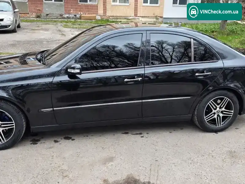 Mercedes-Benz E-Class 2005, фото з оголошення 1 з 21, VIN WDB2110231A763875